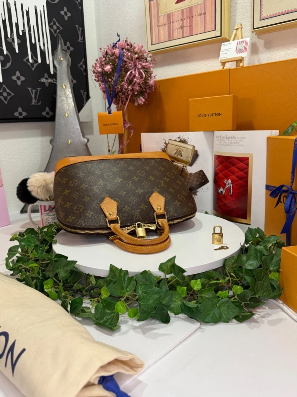 ECLECTIC LOUIS VUITTON MONOGRAM ALMA TOTE! - Picture 9 of 17